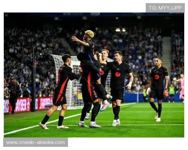 孔德门线解围救险，巴萨防线顶住西班牙人反扑